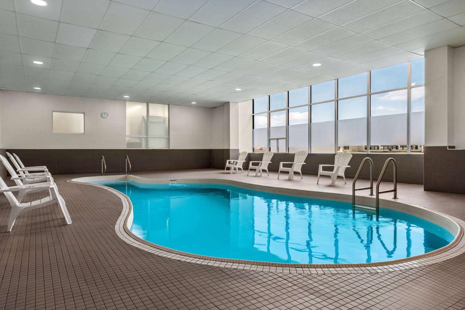 Foto 7: Ramada By Wyndham Niagara Falls near the Falls