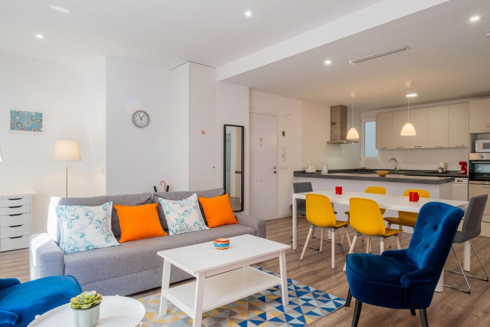 Bild 9: Spacious & Clean Apartment in Quiet Area