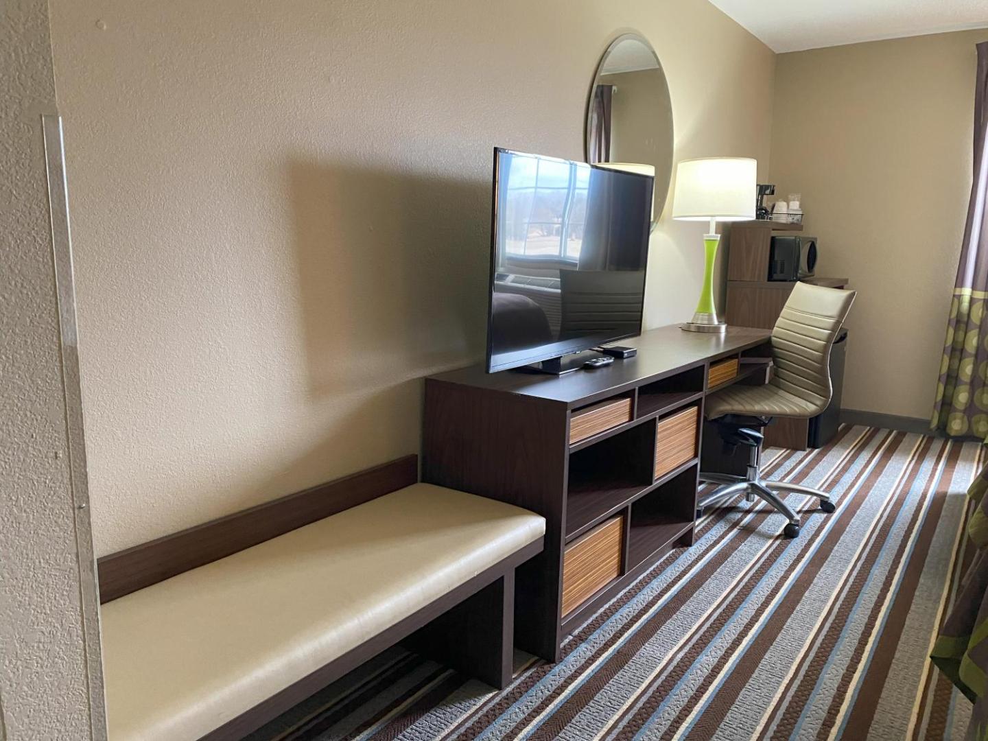 Foto 4: Super 8 by Wyndham Winfield-Quail Ridge Area