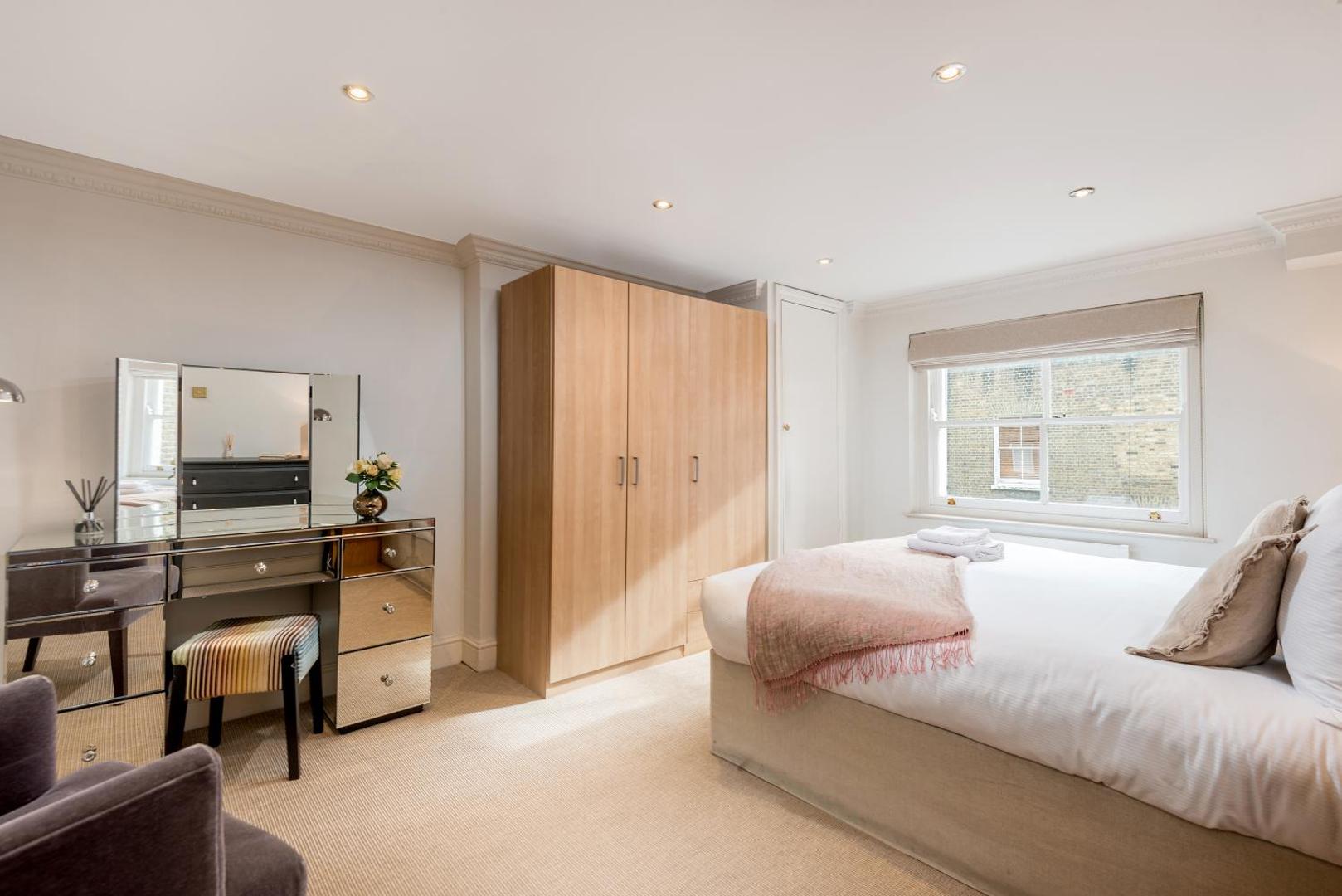 Fotografia 3: Spacious, Calm One Bedroom