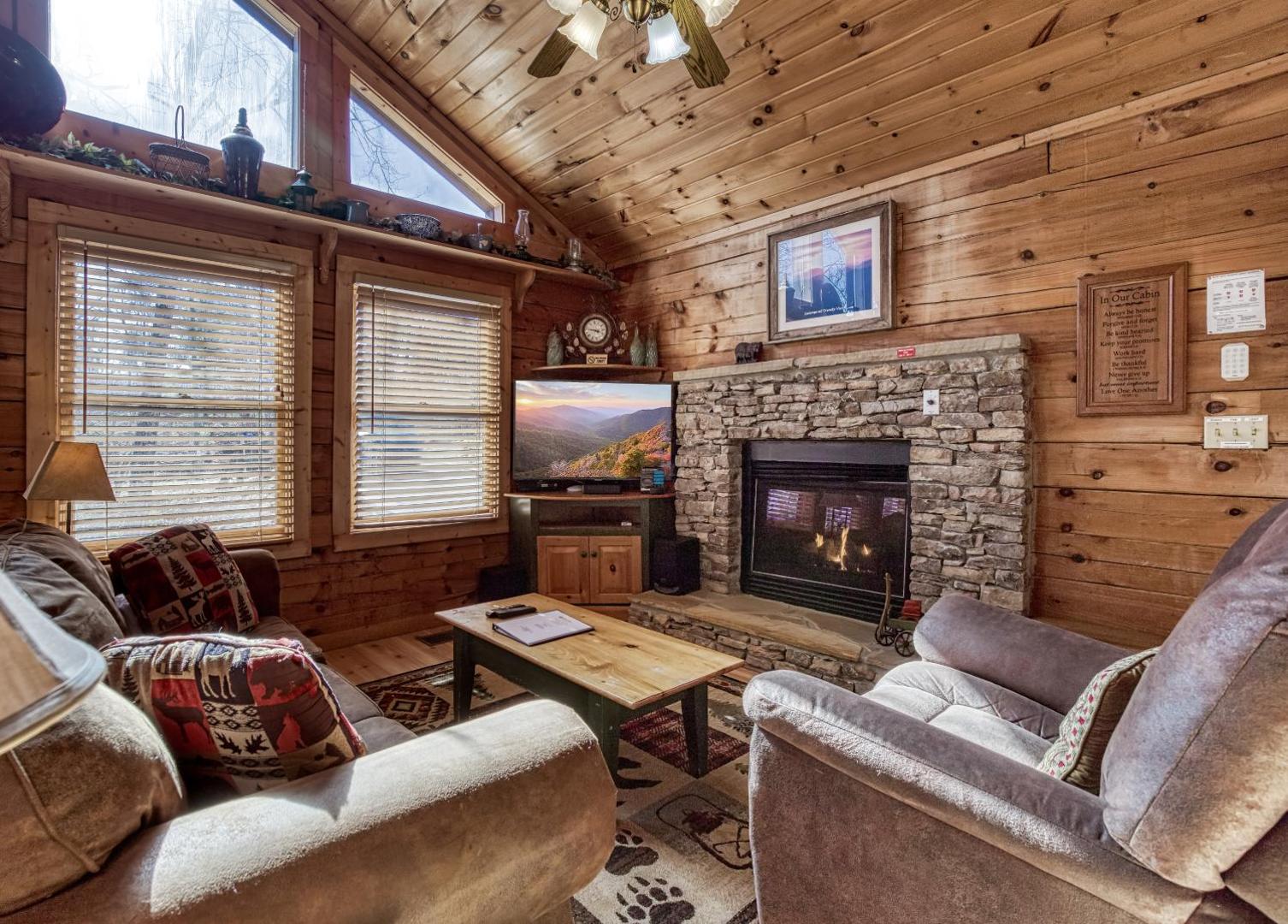 Foto 9: A Trinity View , Relax & Unwind Cabin with Games, Hot Tub & Plenty of Space