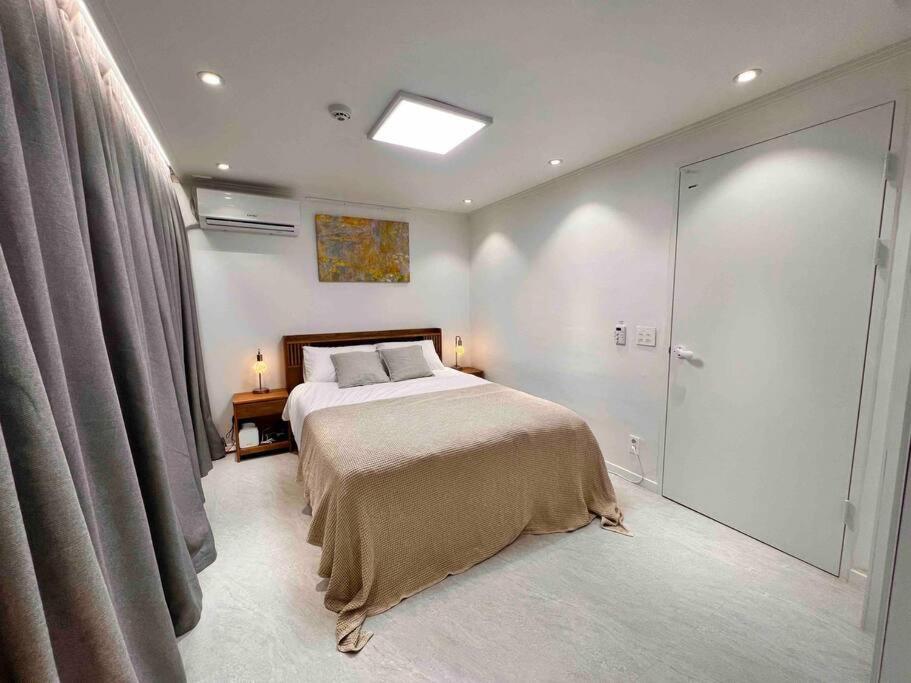 Foto 5: Comma 2, Cozy Semi-basement