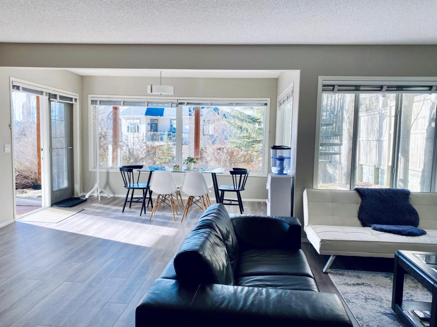 Kuva 2: Private, Spacious, & Bright Home