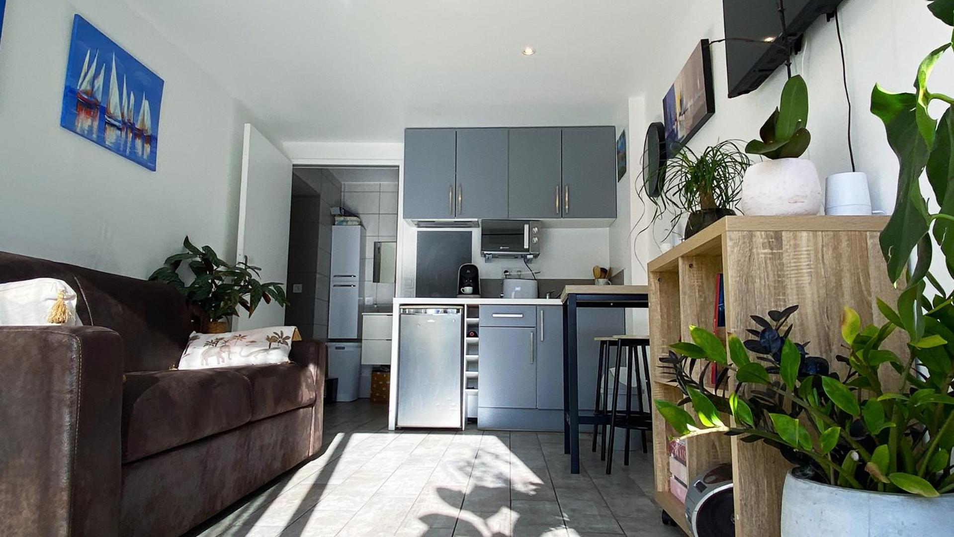 Foto 7: Studio clair, climatisé avec jardin et parking