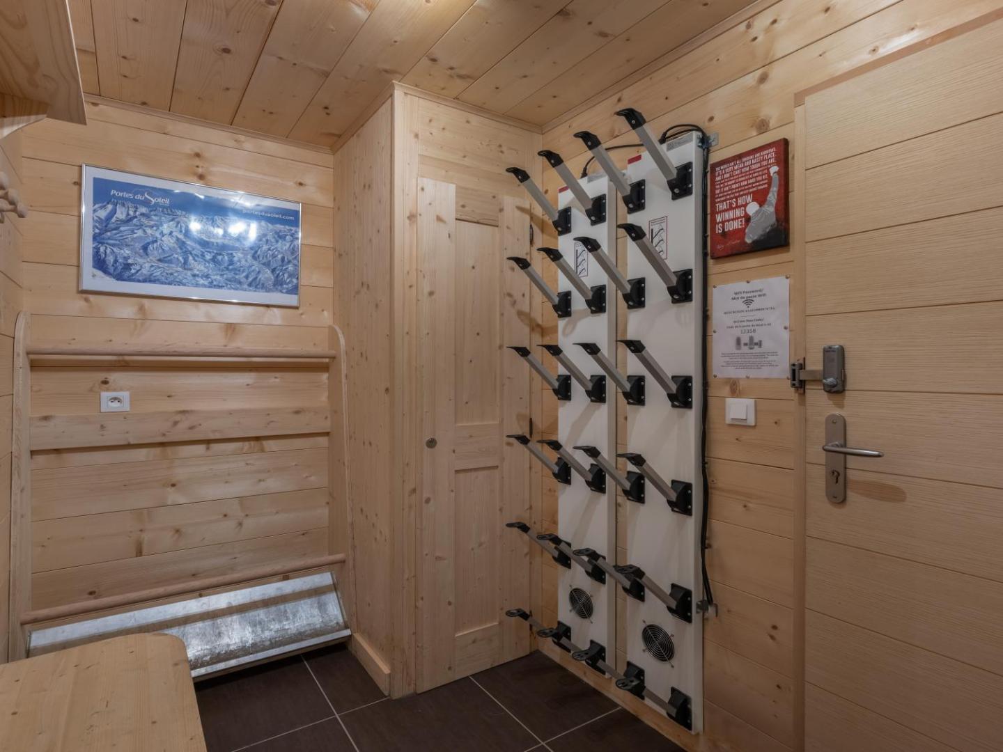 Foto 8: Etringa 8 - Chalet Mitoyen - BO Immobilier- remises sur les forfaits de skis Châtel ou Portes du soleil