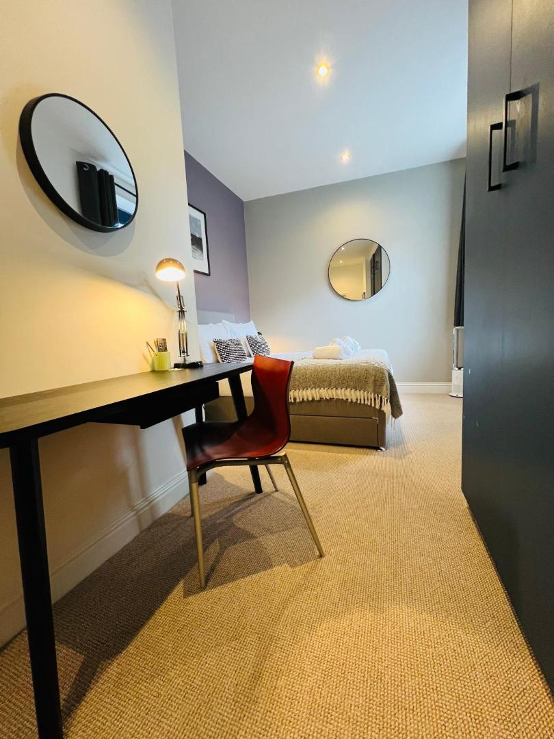 Zdjęcie 9: 8, St Marys , Private Double Ensuite Room - Room Only- Truro