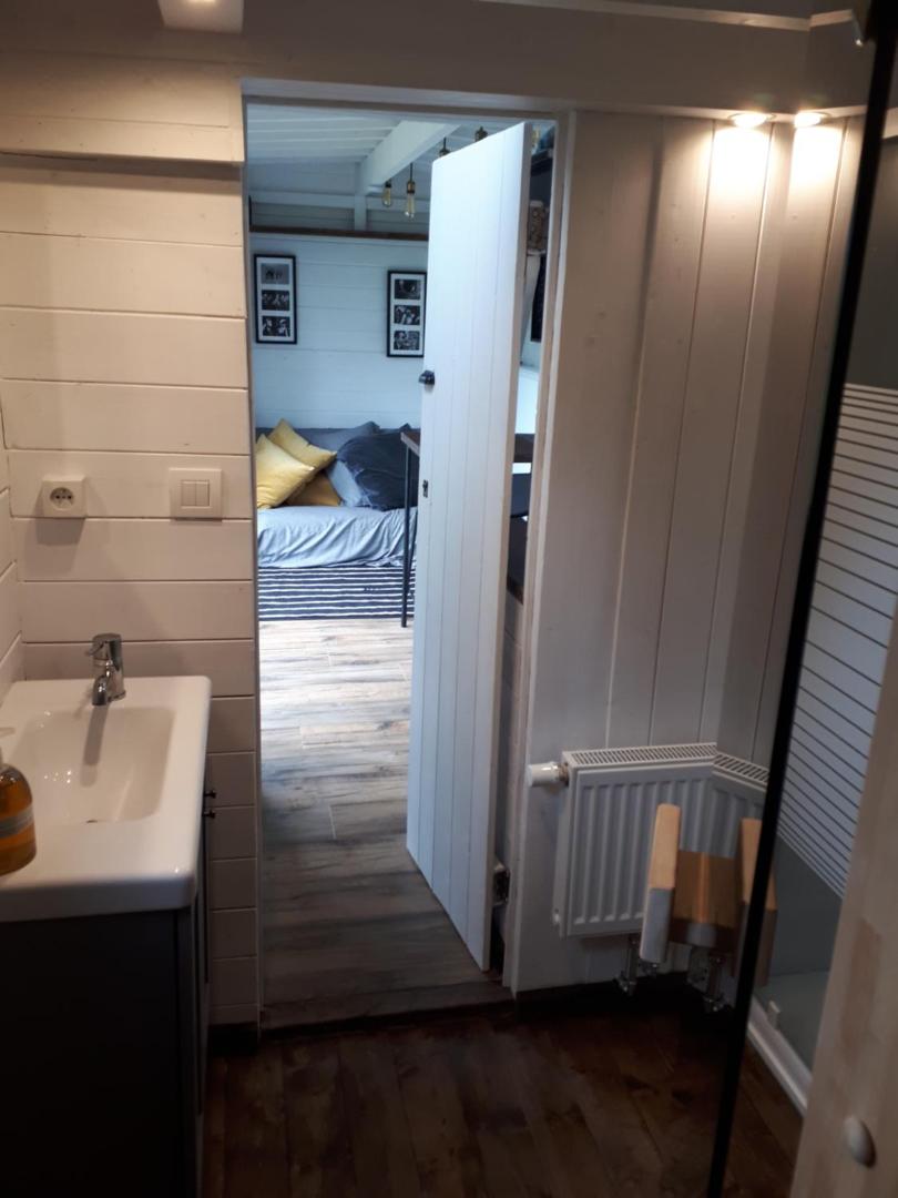 Tiny house, sauna hot tub Gesves Namur Ardennes的照片10
