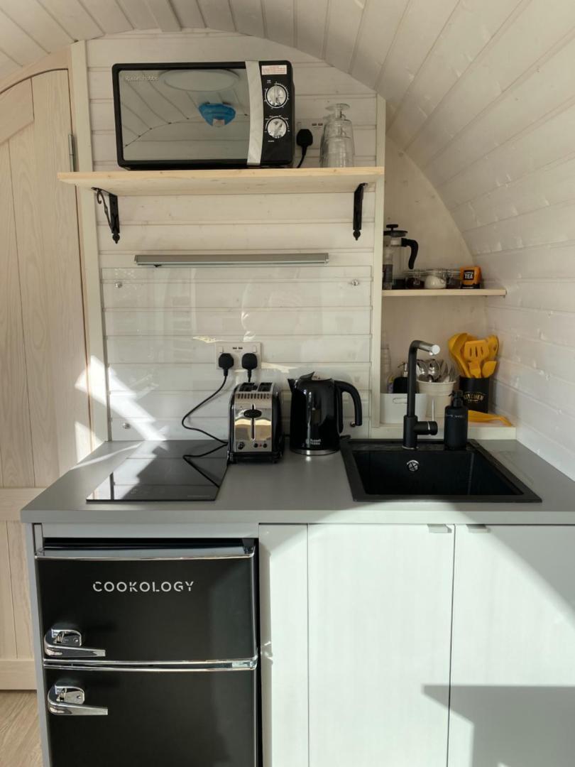 Foto 5: Jam First - Lydcott Glamping, Cornish Sea Views
