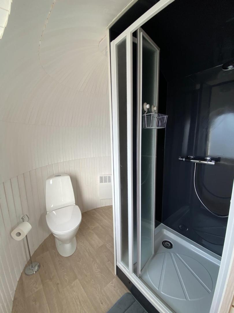 Foto 10: Jam First - Lydcott Glamping, Cornish Sea Views