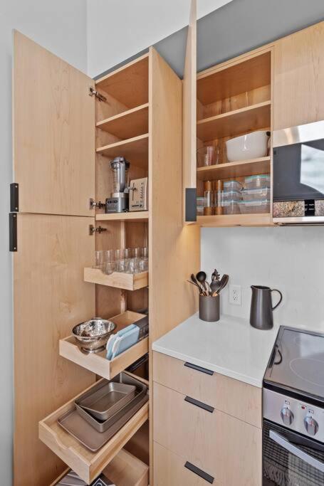 Foto 4: Tiny Home, Near Downtown Durham, Duke & 9th Street!