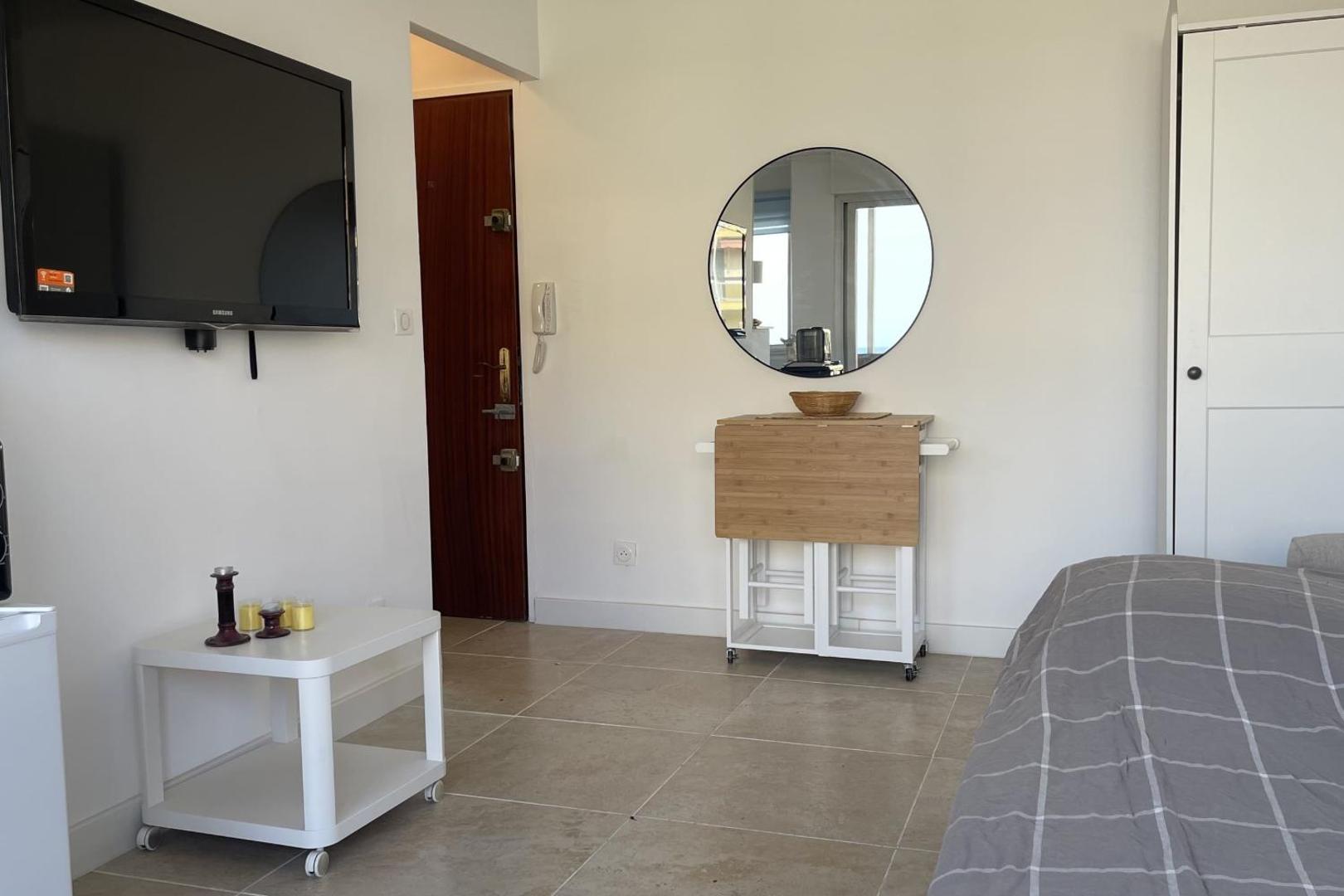 Bilde 8: Studio with sea-view terrace near the city center