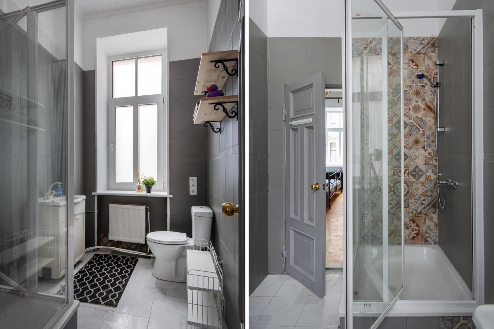Billede 10: Spacious & Light family apart. very center of Riga