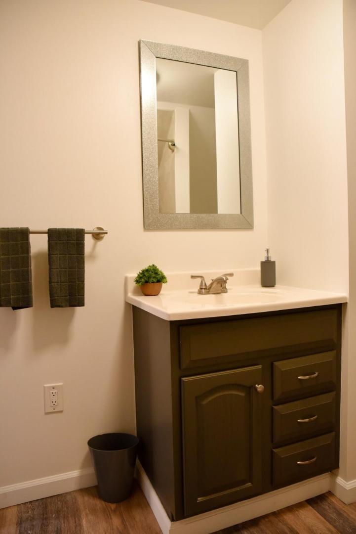 Foto 4: Unwind in a Bright Comfortable Apartment for 3