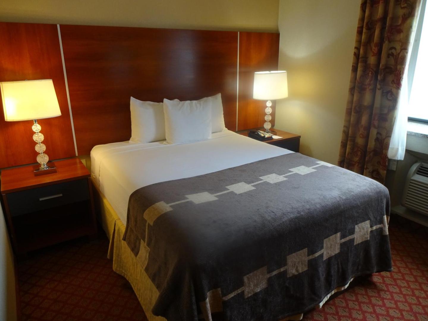 Foto 6: Ramada by Wyndham Staten Island