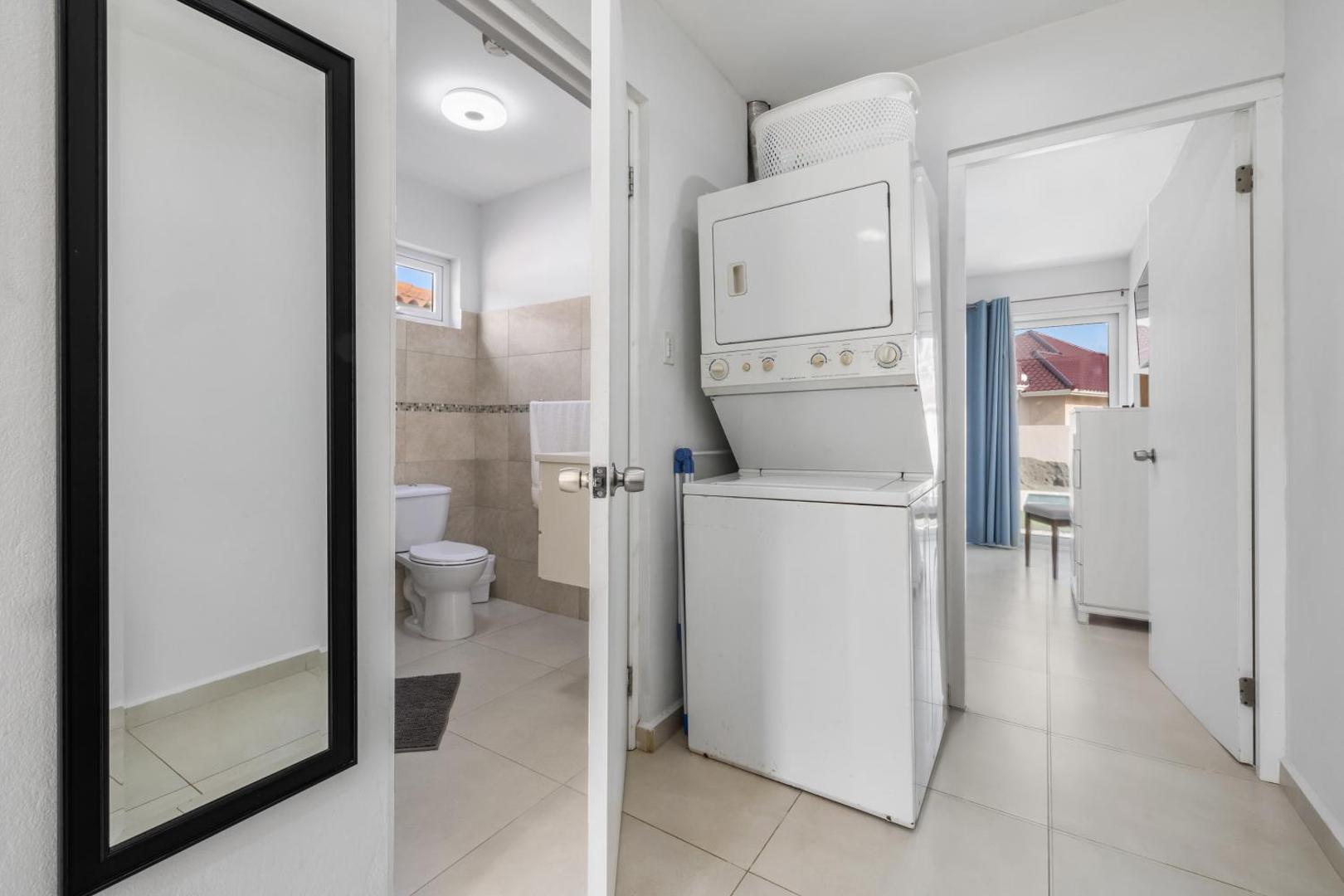 Fotografie 9: Adele's Apartment with Pool, 5 minutes walk to the beach