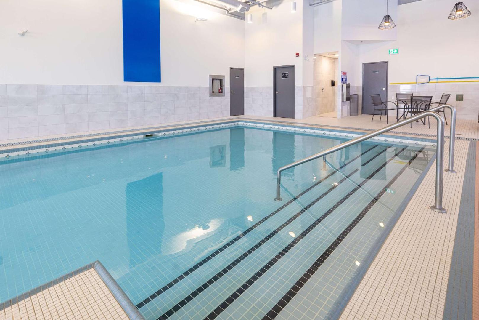 Kuva 9: DoubleTree by Hilton Calgary North
