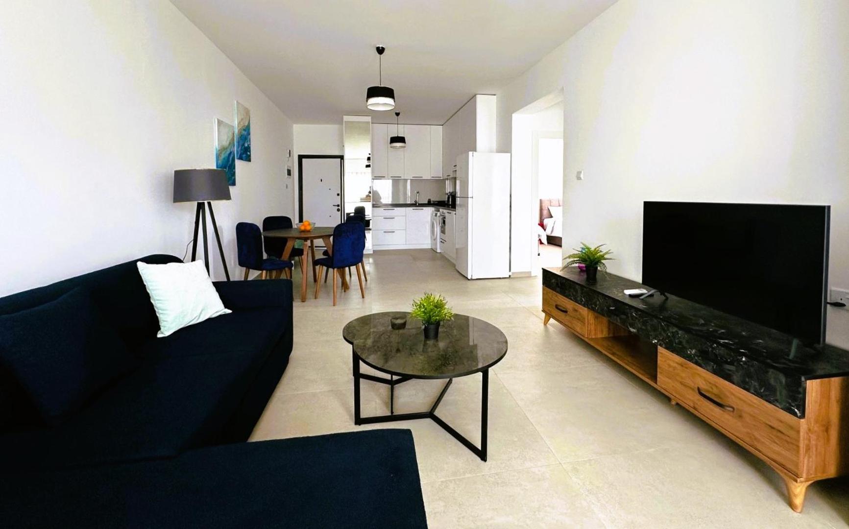Caesar Arrius 27, Amaizing Spacious 2-Bedroom-2 Bathroom Apartmentの写真3