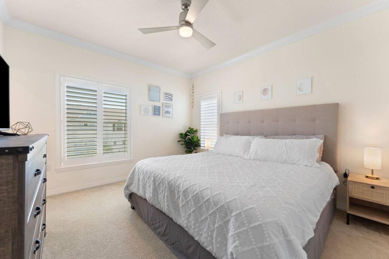 Fotografie 6: Pool, Beach Club, Spacious 2bd, Sleeps 8