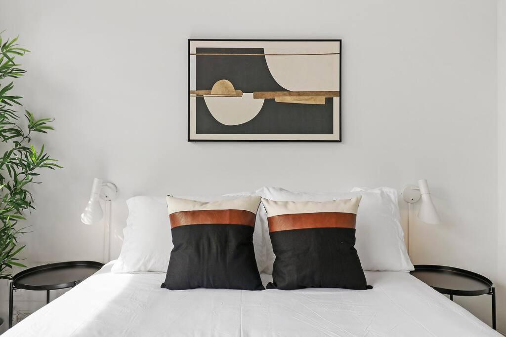 Foto 9: Warm & Elegant Studio Apt in Chicago - Algonquin 02-009A
