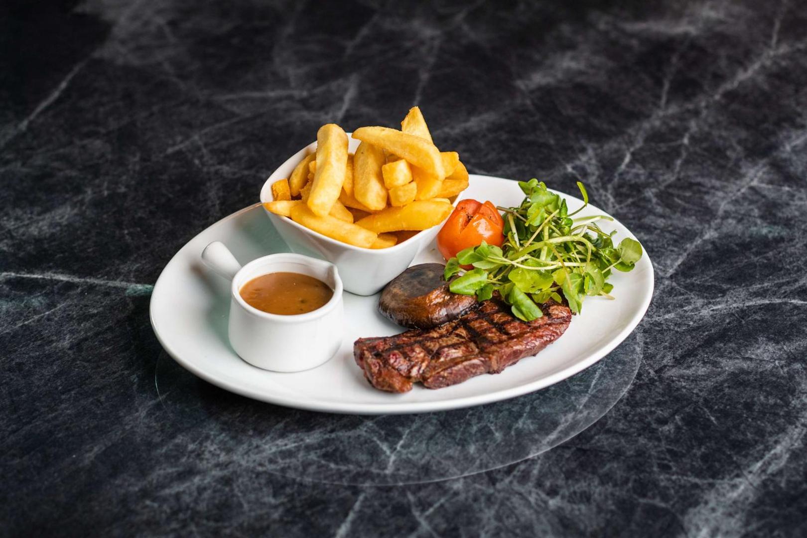 Φωτογραφία 6: DoubleTree by Hilton Hotel Newcastle International Airport