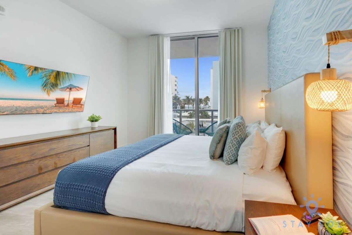 Billede 3: Rooftop Pool & Hot Tub - Gym - Hollywood Beach