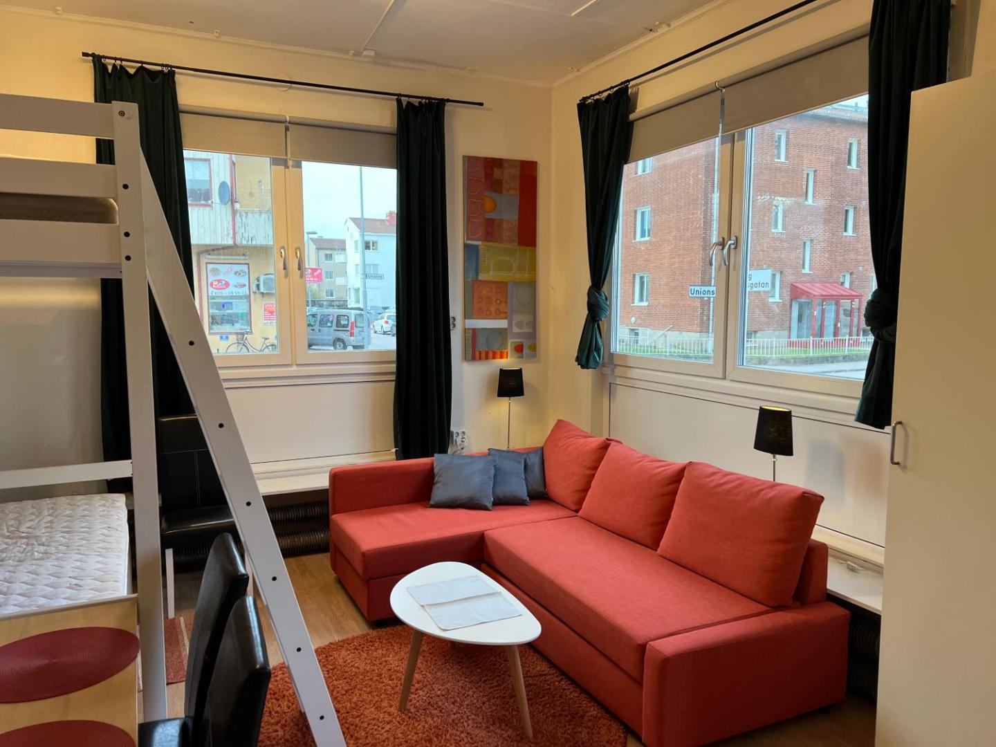 Bilde 4: Central, university - centralt, högskolan