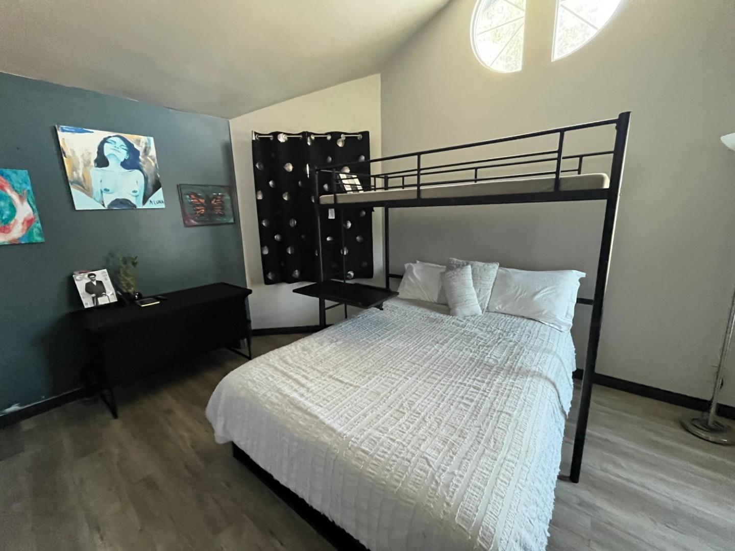 Foto 2: Studio 2057
