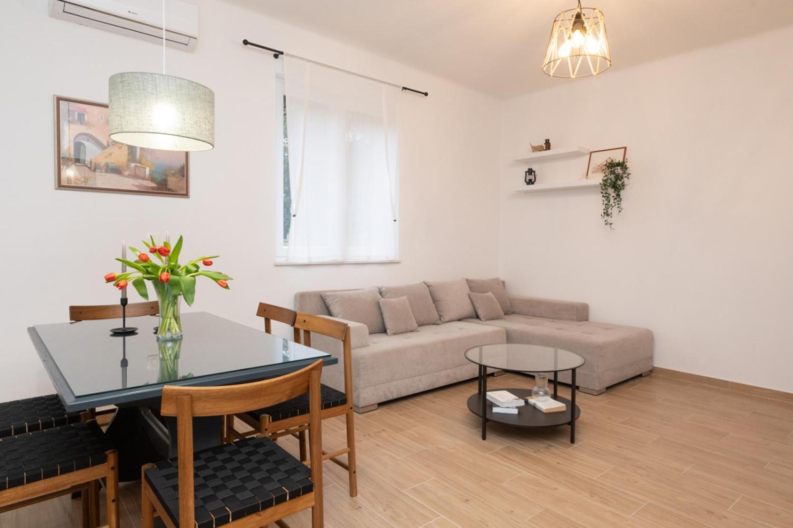 Apartments Basic photo 5