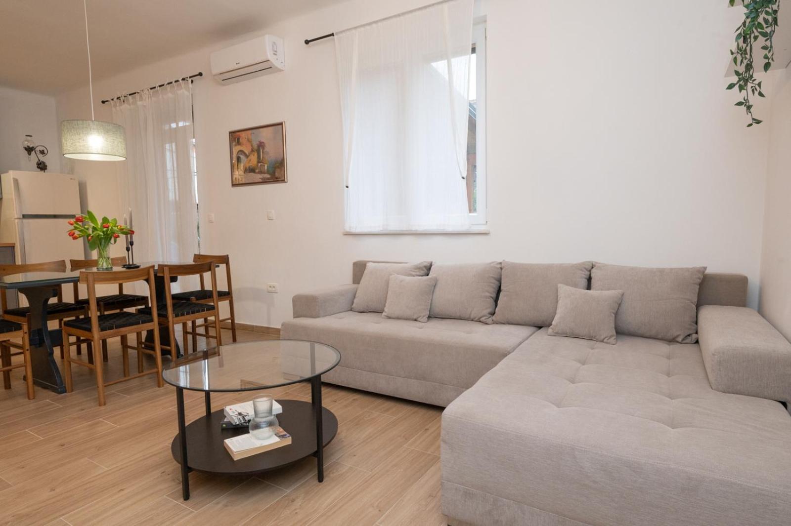 Apartments Basic photo 7