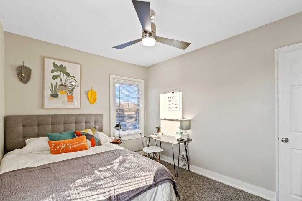 Bild 4: Chic & Spacious Fully Equipped 2BD Apt W/Parking