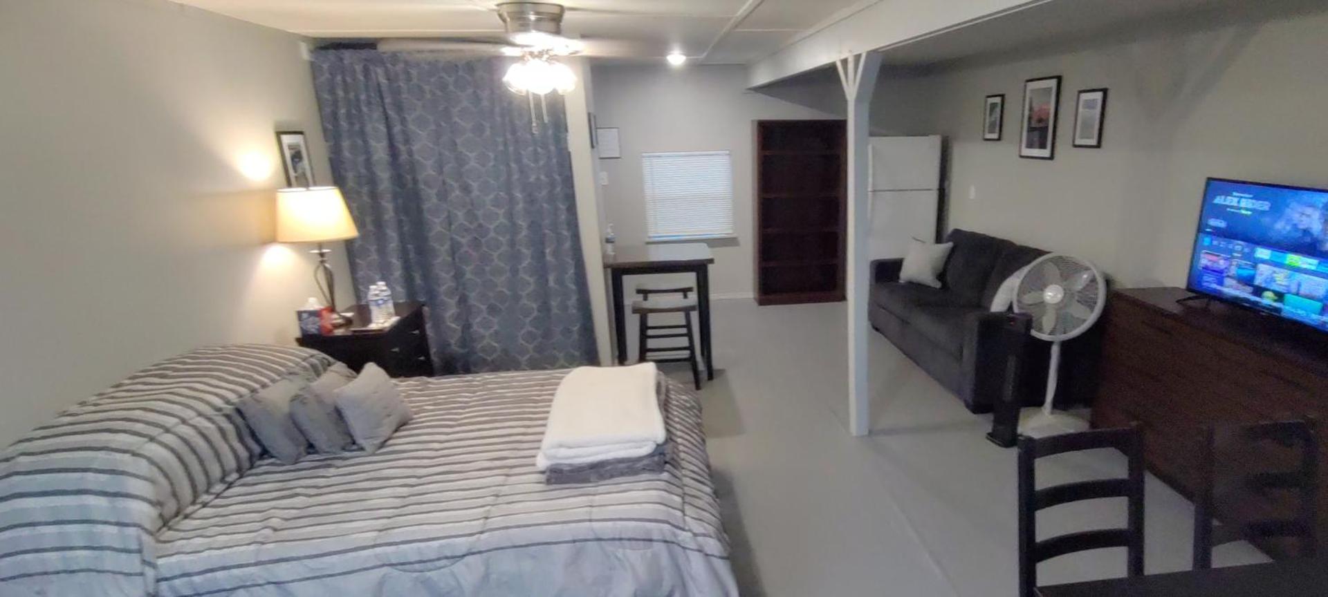 Make Yourself at Home photo 3