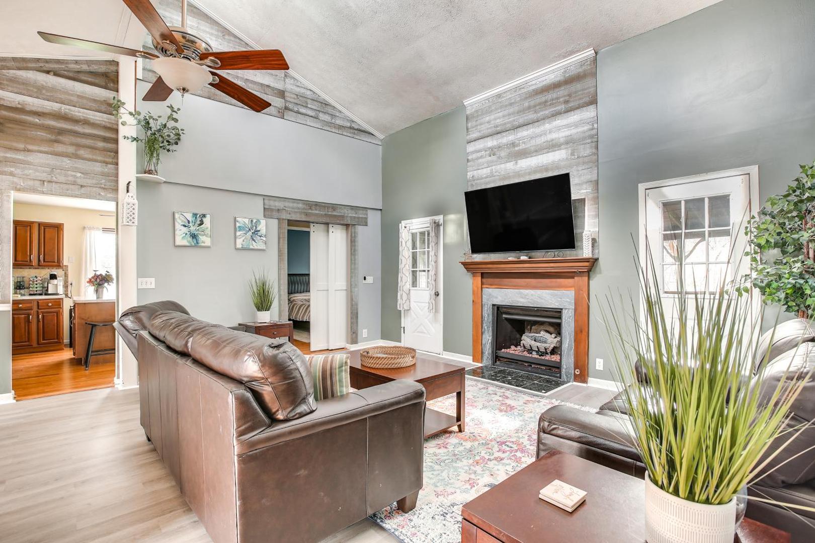 Billede 5: Covered Deck, Fire Pit Hunstville Gem on the Lake