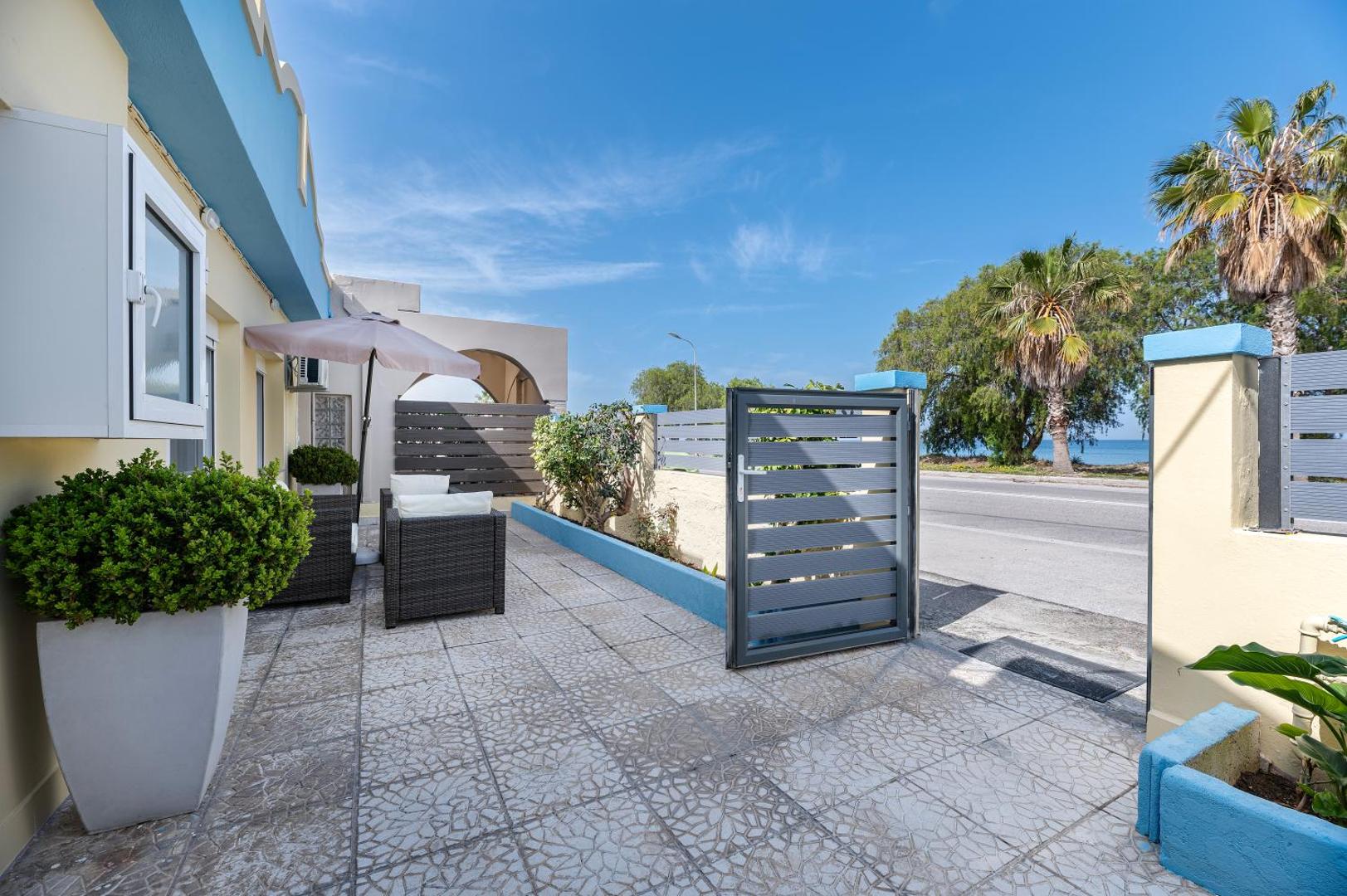 Bilde 3: Sun & Waves Beachfront Suite