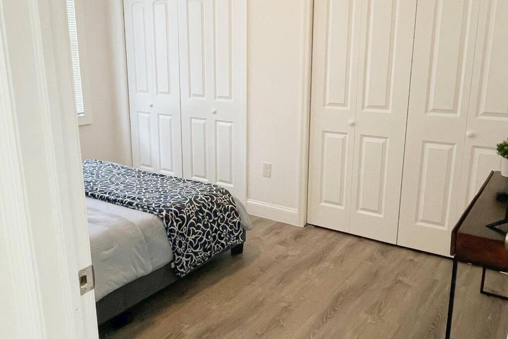 Billede 2: Brickell + Wynwood Wonderland: Spacious 6BR Home
