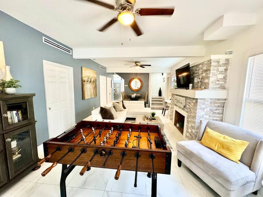 Billede 9: Brickell + Wynwood Wonderland: Spacious 6BR Home
