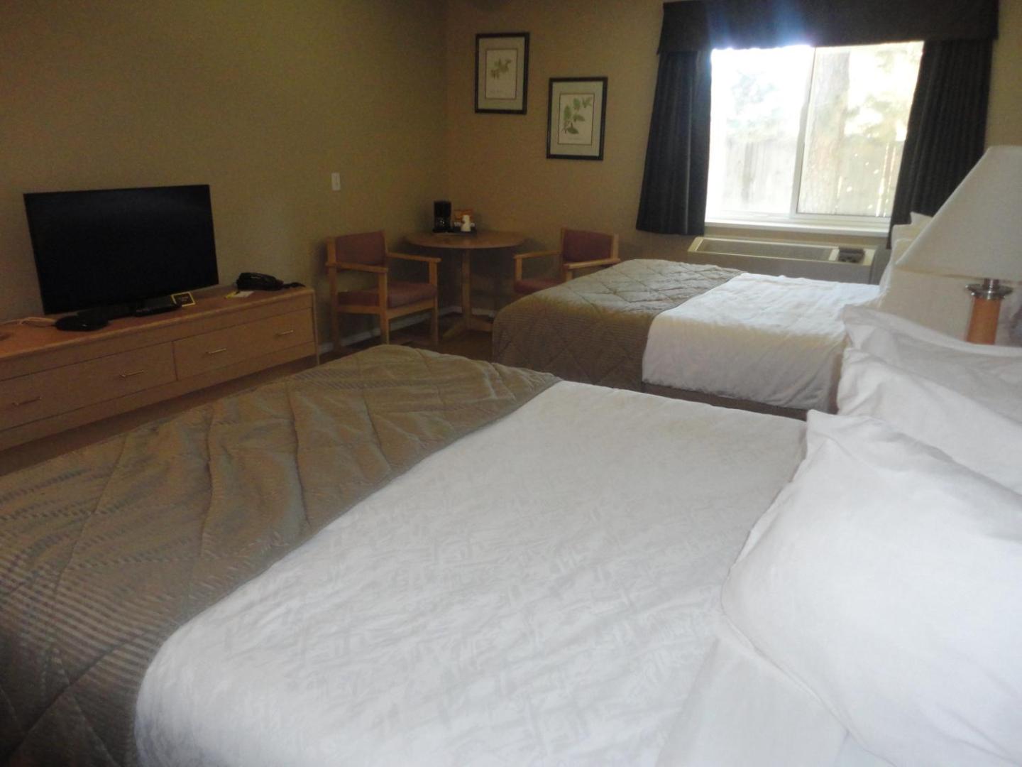 Super 8 by Wyndham West Kelowna BCの写真10