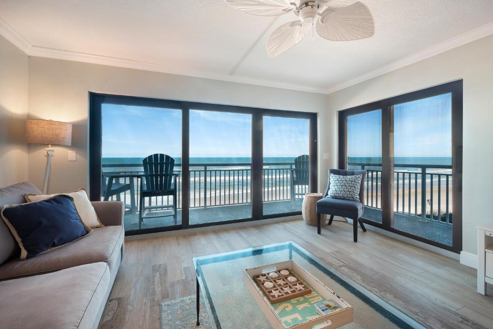 Foto 7: Oceanfront with pool & beach access located on the no-drive beach!