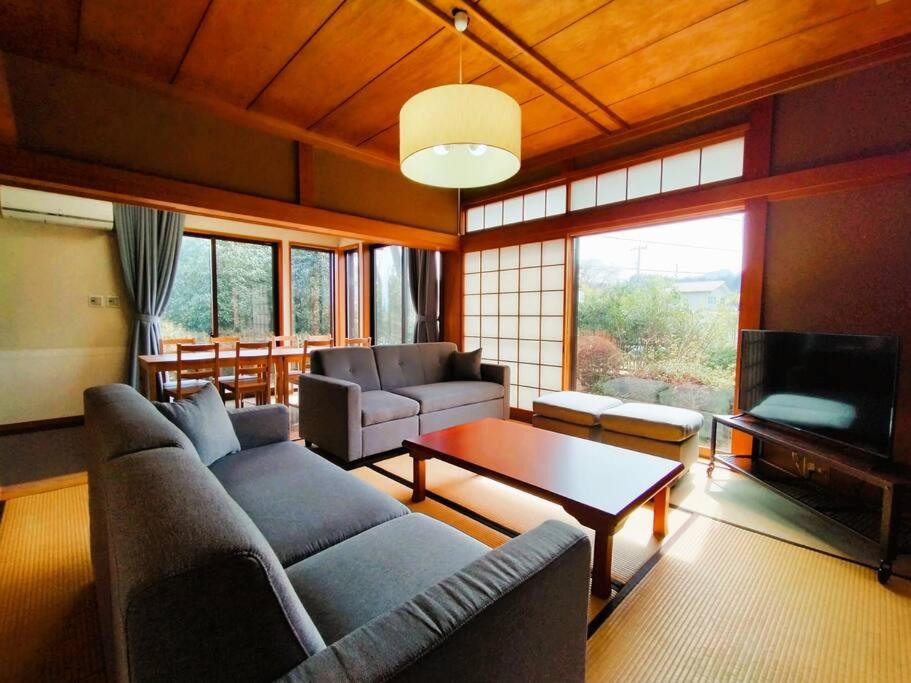 Zdjęcie 2: Nikko Vacation House - Near Station - 2 Parking - 4 bed room - 30sqm Living Room