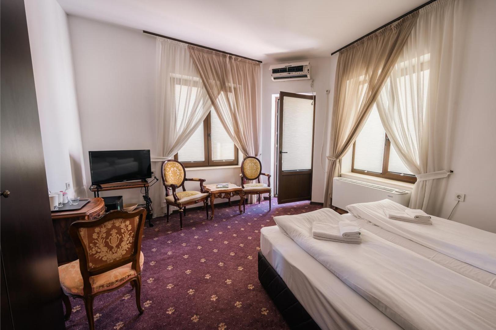 Фотография 5: Лондонъ - къща за гости / London - guest house