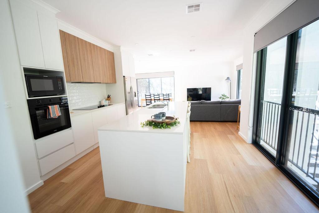 Foto 10: Spacious & Modern 4 Bedrooms