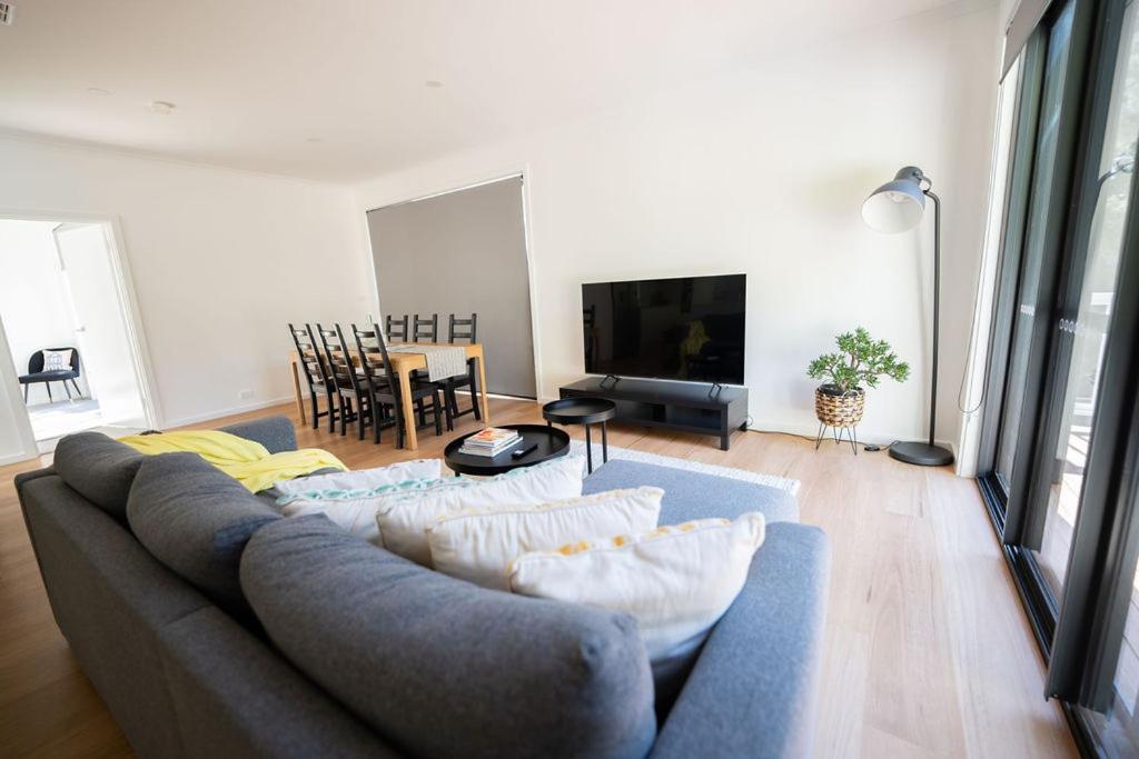 Foto 5: Spacious & Modern 4 Bedrooms