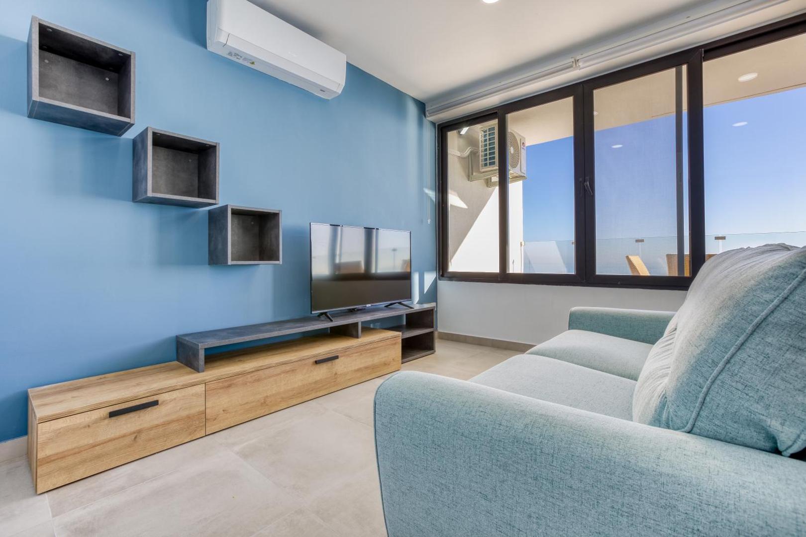Bilde 8: Seafront APT, in the centre of Sliema, OPP beach by 360 Estates