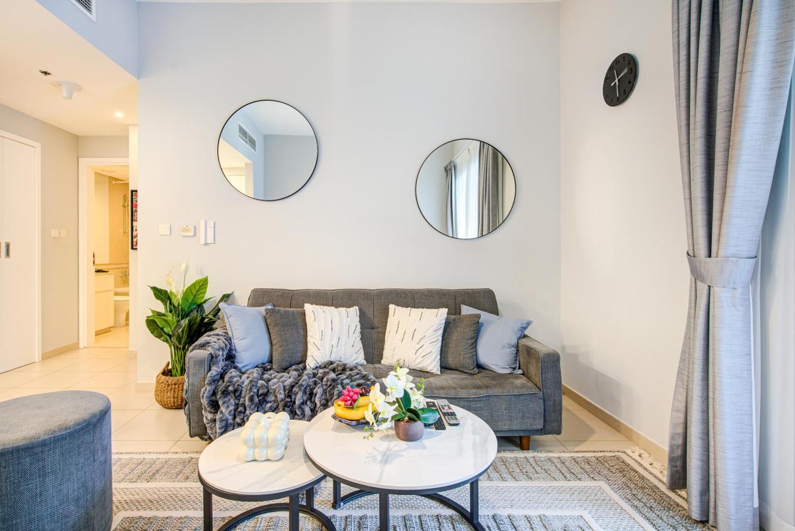 Zdjęcie 5: Trophy - Discover Tranquility Living in this Sleek Sanctuary