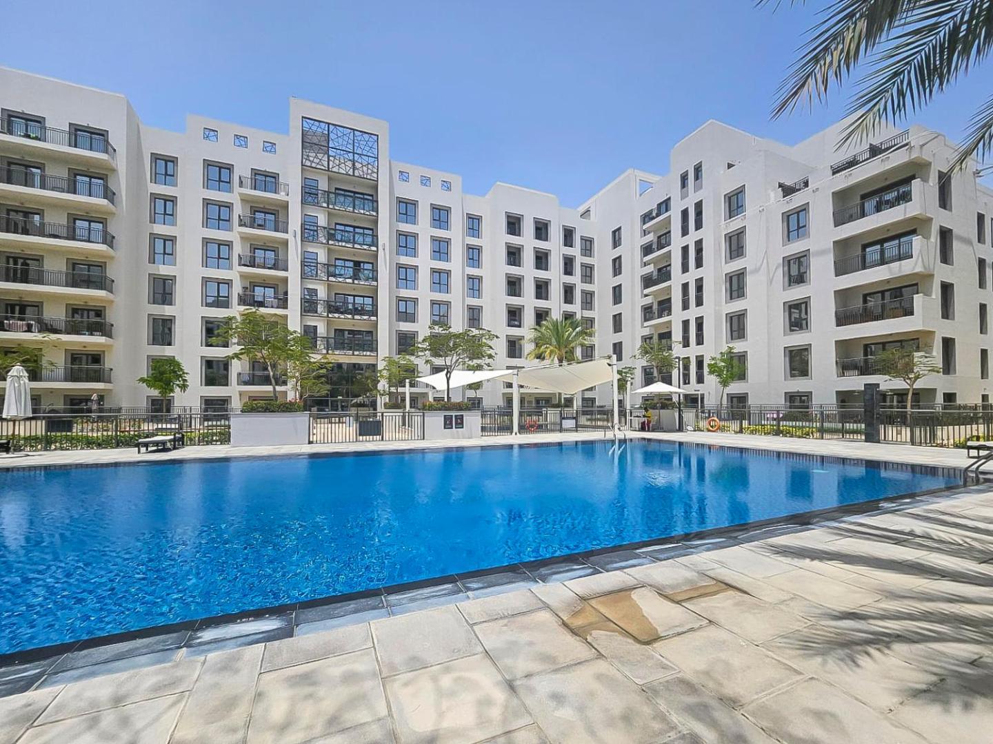 Zdjęcie 7: Trophy - Discover Tranquility Living in this Sleek Sanctuary