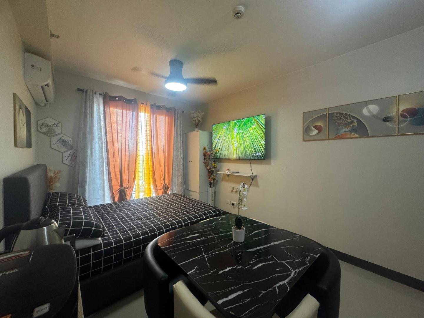 Photo 5 : Condo Unit - studio type