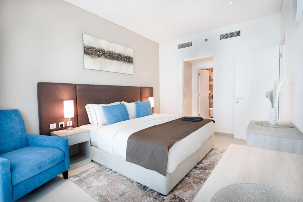 Billede 10: Spacious & Modern 2BR in Seven Palm Residence