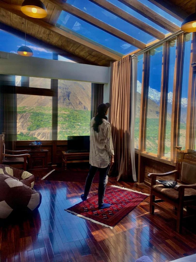 Foto 3: Interstellar by Old Hunza Inn