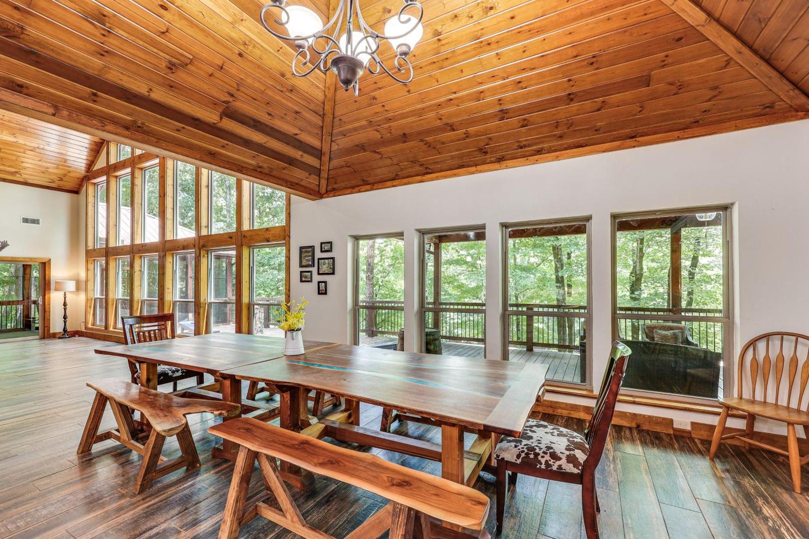 Billede 7: Cabin on 23 Acres with Creek Access in Broken Bow
