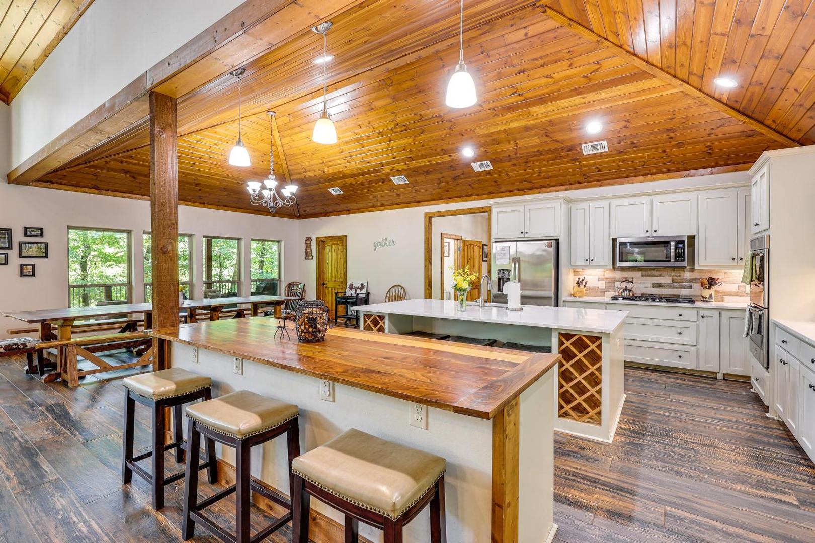 Billede 9: Cabin on 23 Acres with Creek Access in Broken Bow