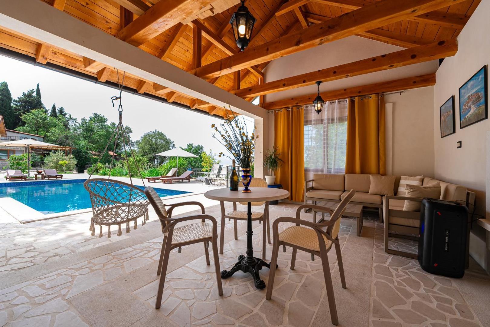 Foto 3: Sunset & Sunrise Villas in Stanisici-Two Villas With Common Pool